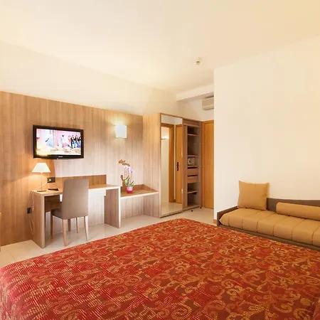Hotel Vittoria 3*